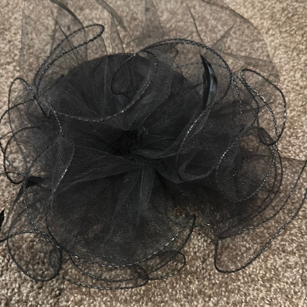 Rare Vintage Fascinators Hats Mesh feathers sequins Kentucky derby Fascinator - Picture 3 of 6